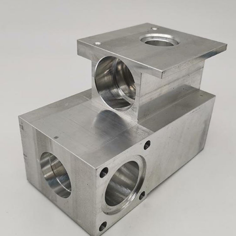 新型康復機器人金屬零部件加工中的關鍵CNC設備組件